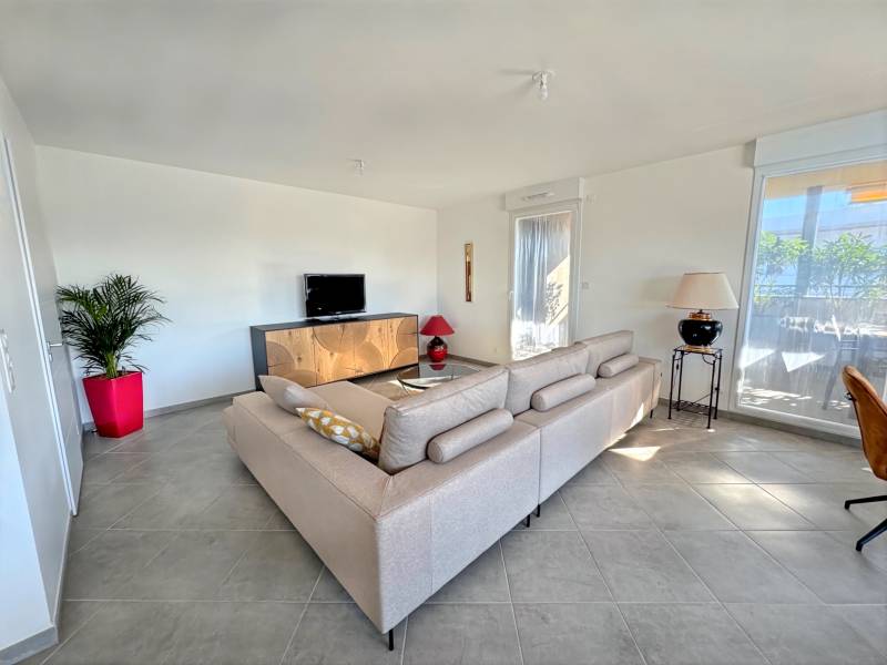 4 PIÈCES 87 M² DERNIER ETAGE APPARTEMENT DE TYPE 4 AVEC 154m² DE TERRASSE