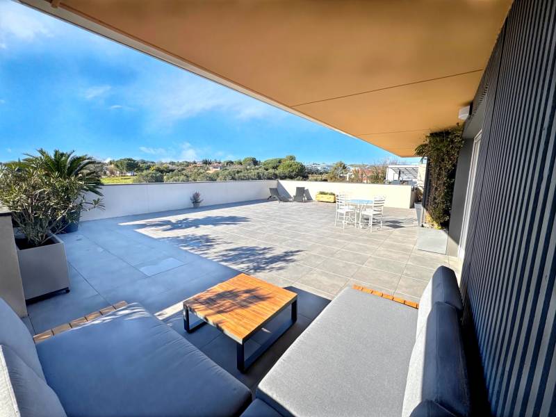 4 PIÈCES 87 M² DERNIER ETAGE APPARTEMENT DE TYPE 4 AVEC 154m² DE TERRASSE