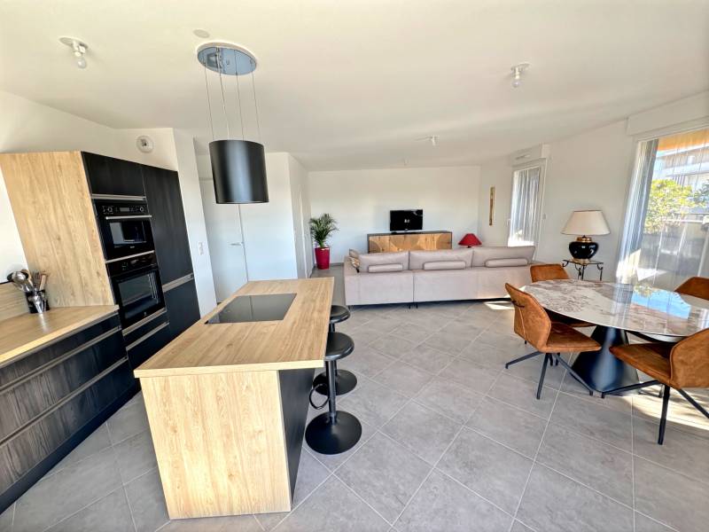 4 PIÈCES 87 M² DERNIER ETAGE APPARTEMENT DE TYPE 4 AVEC 154m² DE TERRASSE