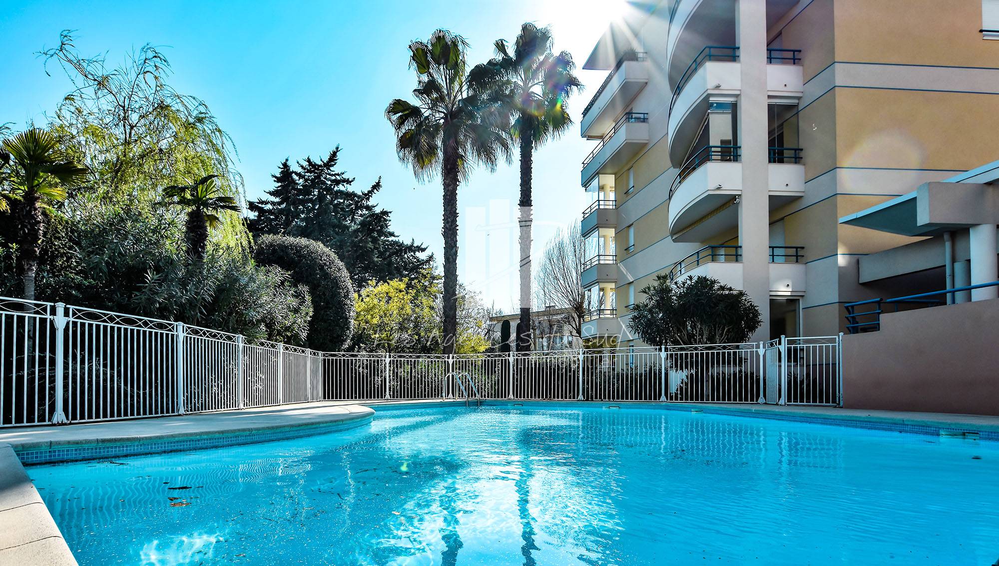 APPARTEMENT A VENDRE A FREJUS 2 PIECES A FREJUS PLAGE PROCHE DE LA MER