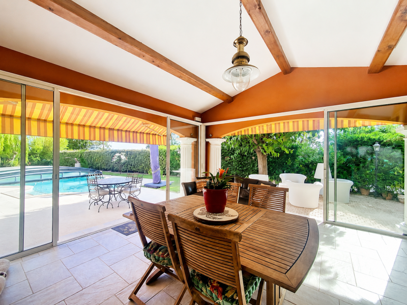 5 pièces 178 m² 1768 m² FREJUS - L'élégance et le confort d'une maison où chaque jour a un goût de vacances