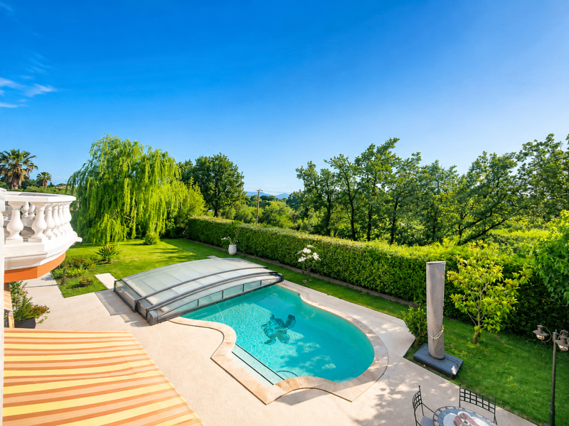 5 pièces 178 m² 1768 m² FREJUS - L'élégance et le confort d'une maison où chaque jour a un goût de vacances