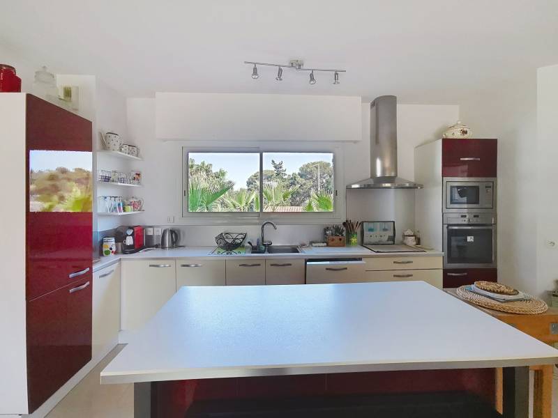 A VENDRE APPARTEMENT 3 PIECES 100m² EN DERNIER ETAGE santa lucia avec 2 garages