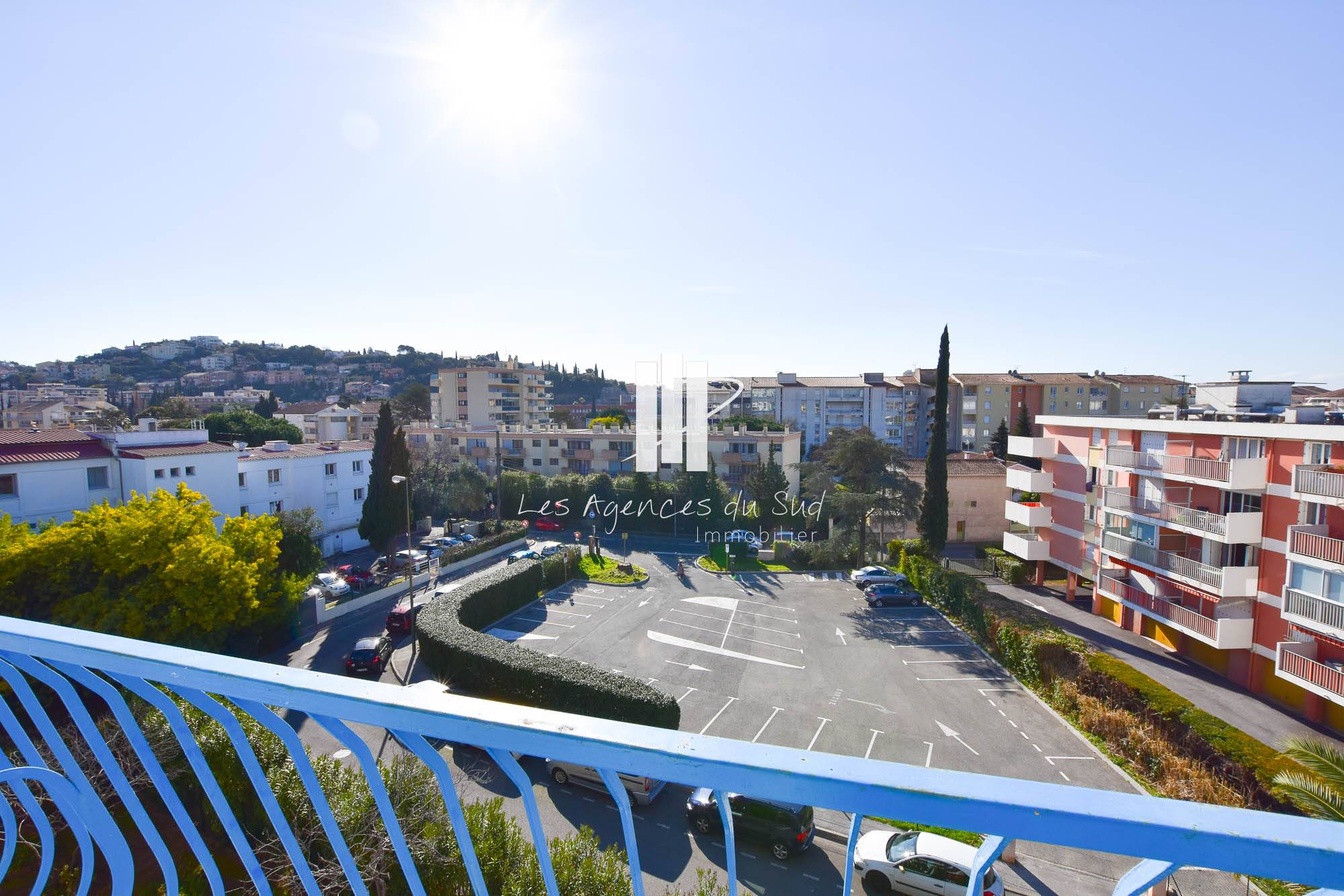 BIEN À VENDRE PROCHE VILLE SAINT-RAPHAEL