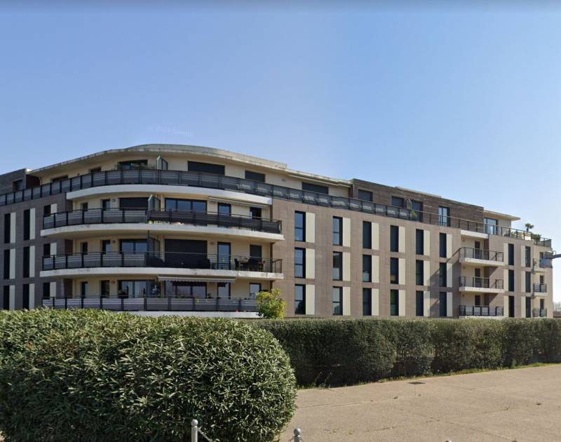 A VENDRE 52.4 M² APPARTEMENT 2 PIÈCES SUR FREJUS