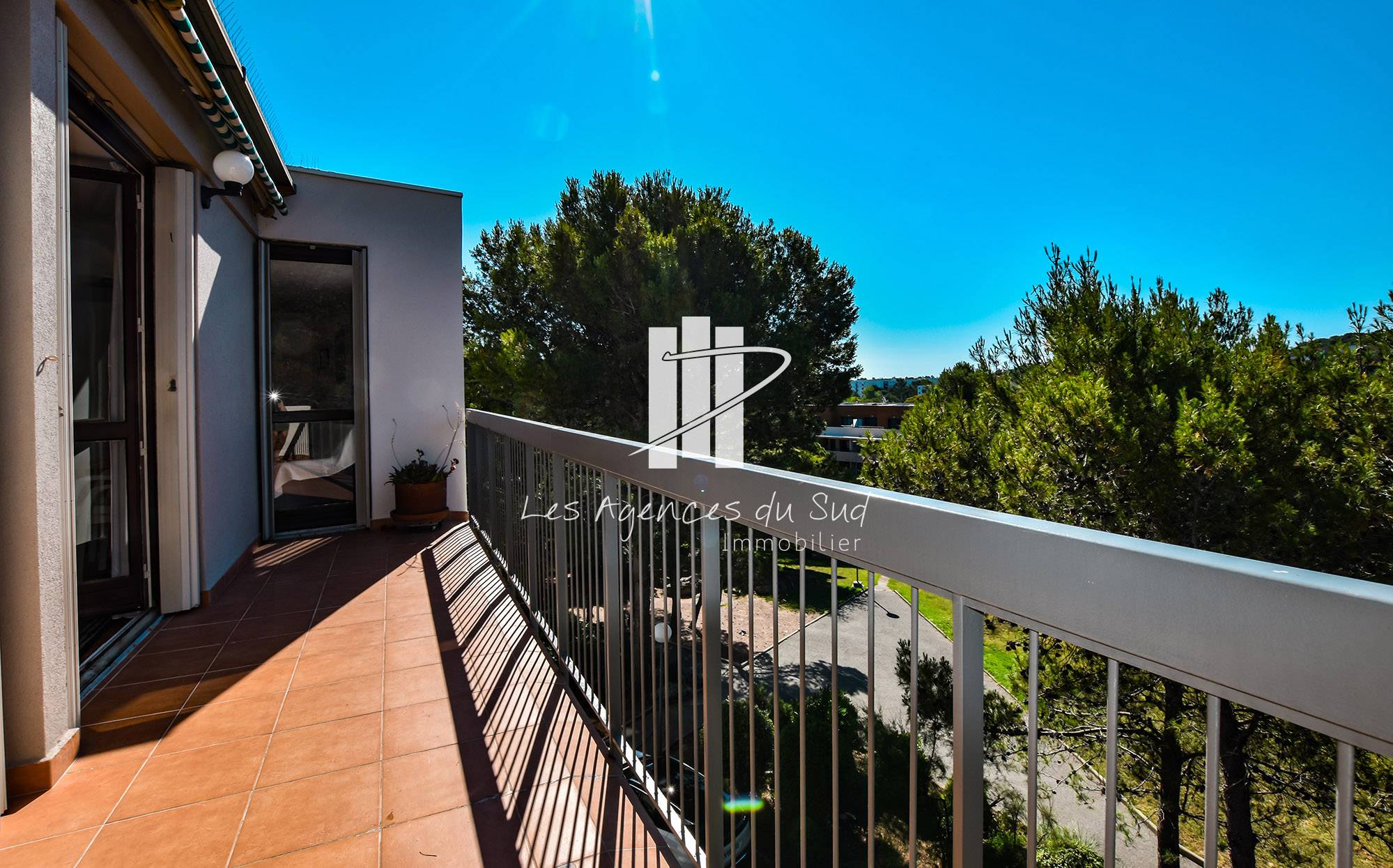 Appartement 4 pieces avec terrasse pas cher a st raphael
