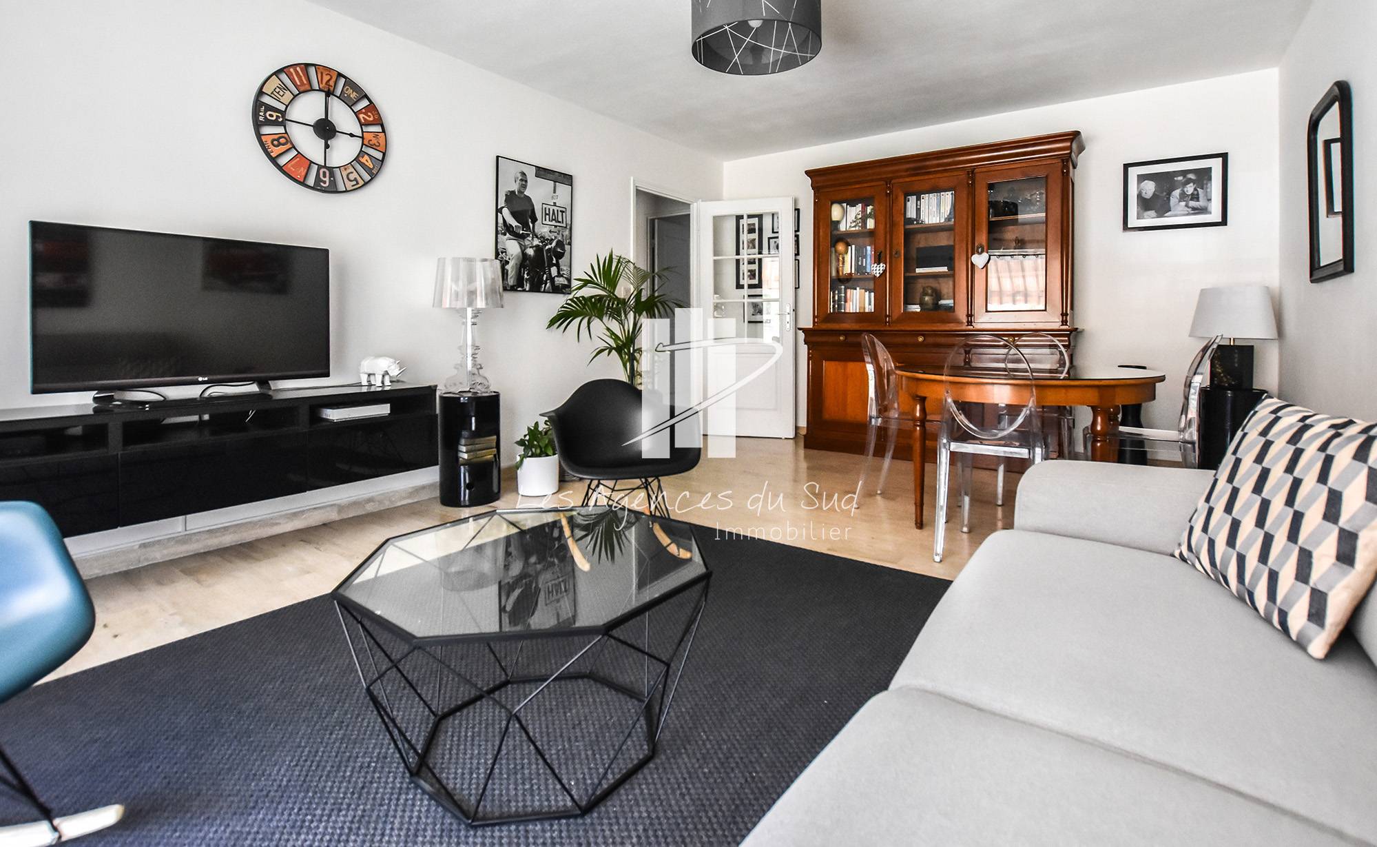 APPARTEMENT F3 A VENDRE CENTRE VILLE ST RAPHAEL