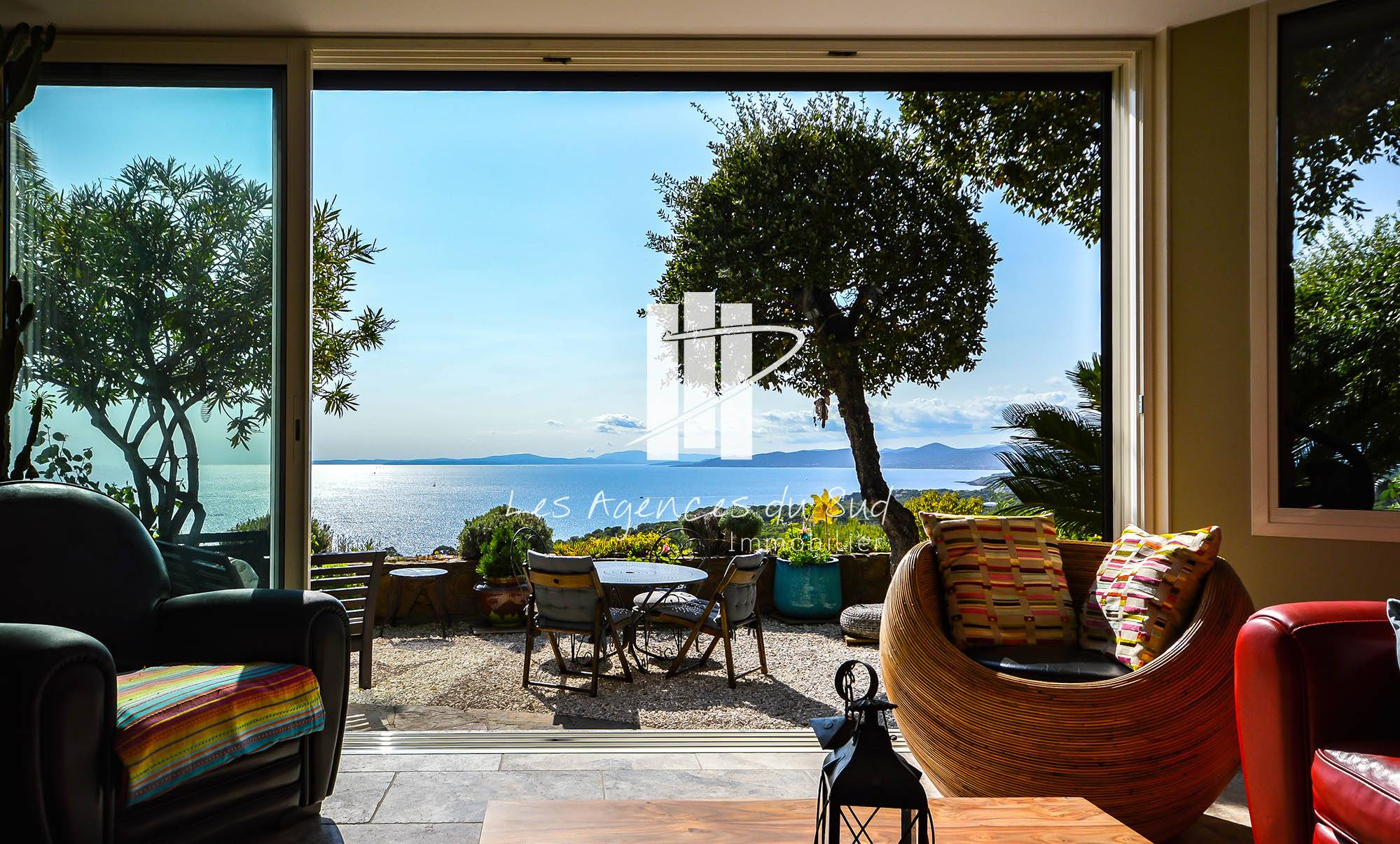 villa contemporaine vue mer a vendre st raphael