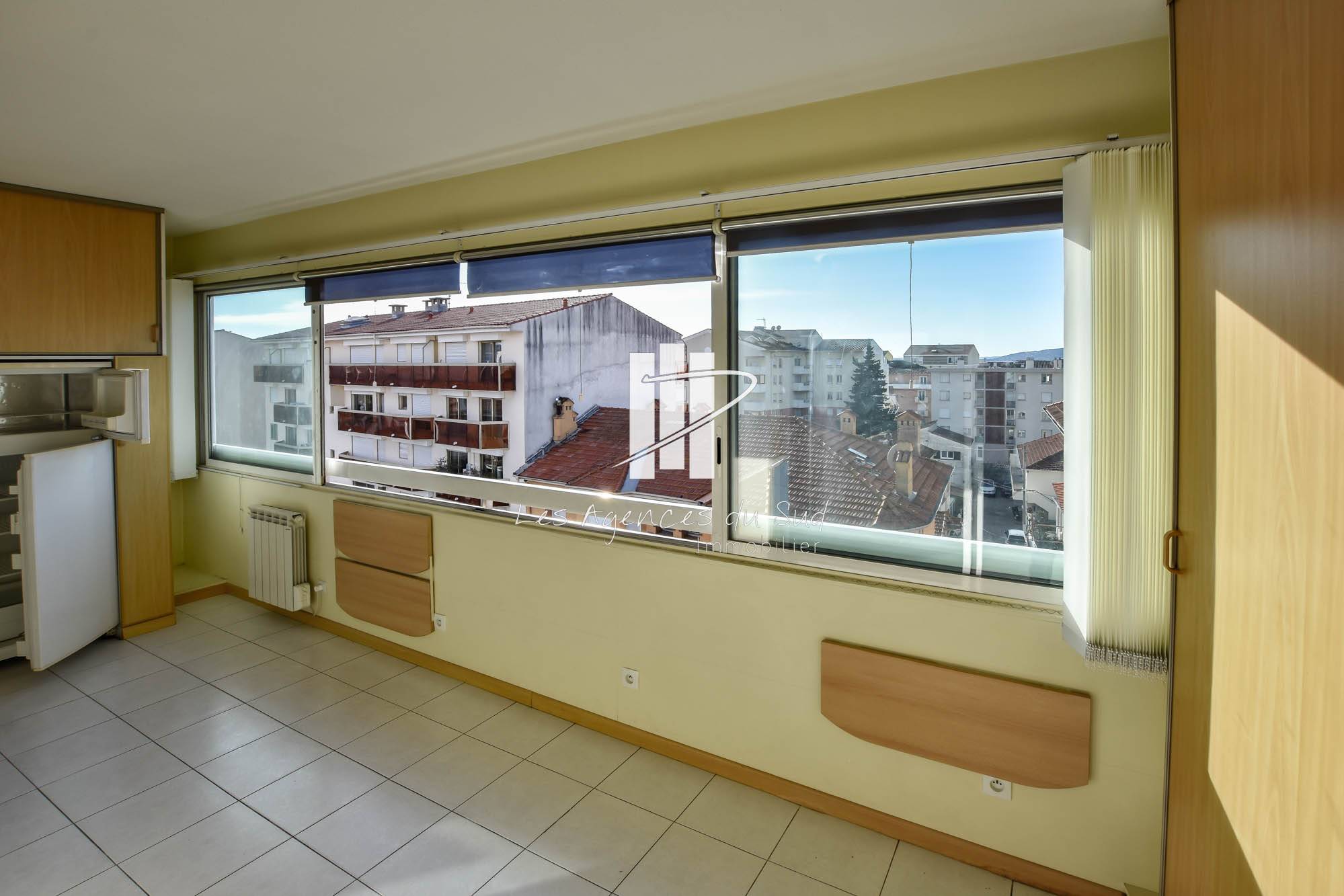 appartement en centre ville dernier étage ascenseur