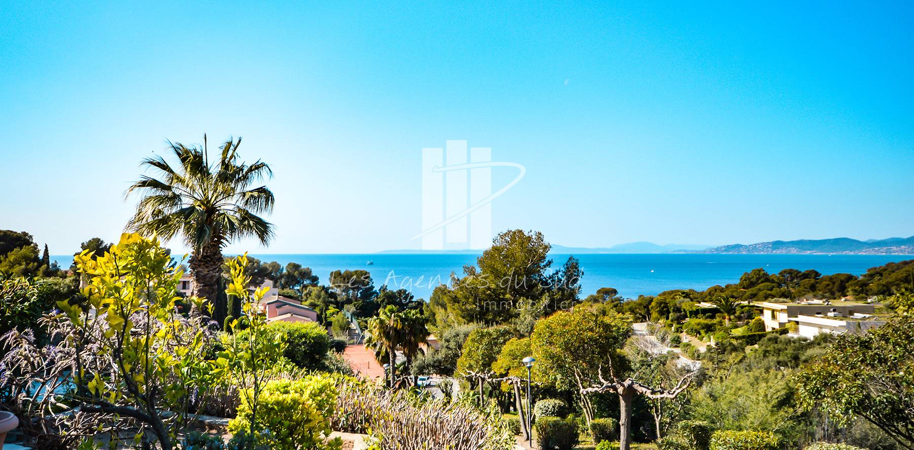 MAISON A VENDRE AVEC VUE MER A SAINT RAPHAEL ET ALENTOURS