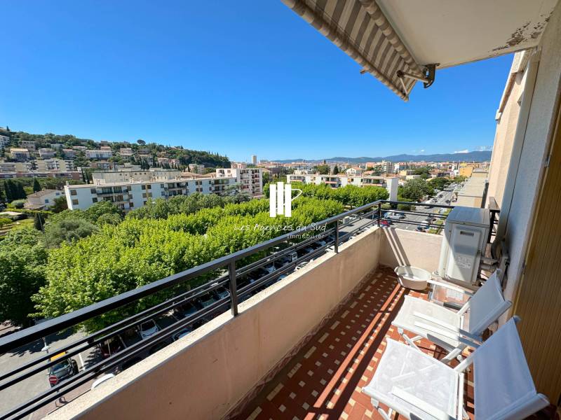 APPARTEMENT T3 DERNIER ETAGE SAINT RAPHAEL