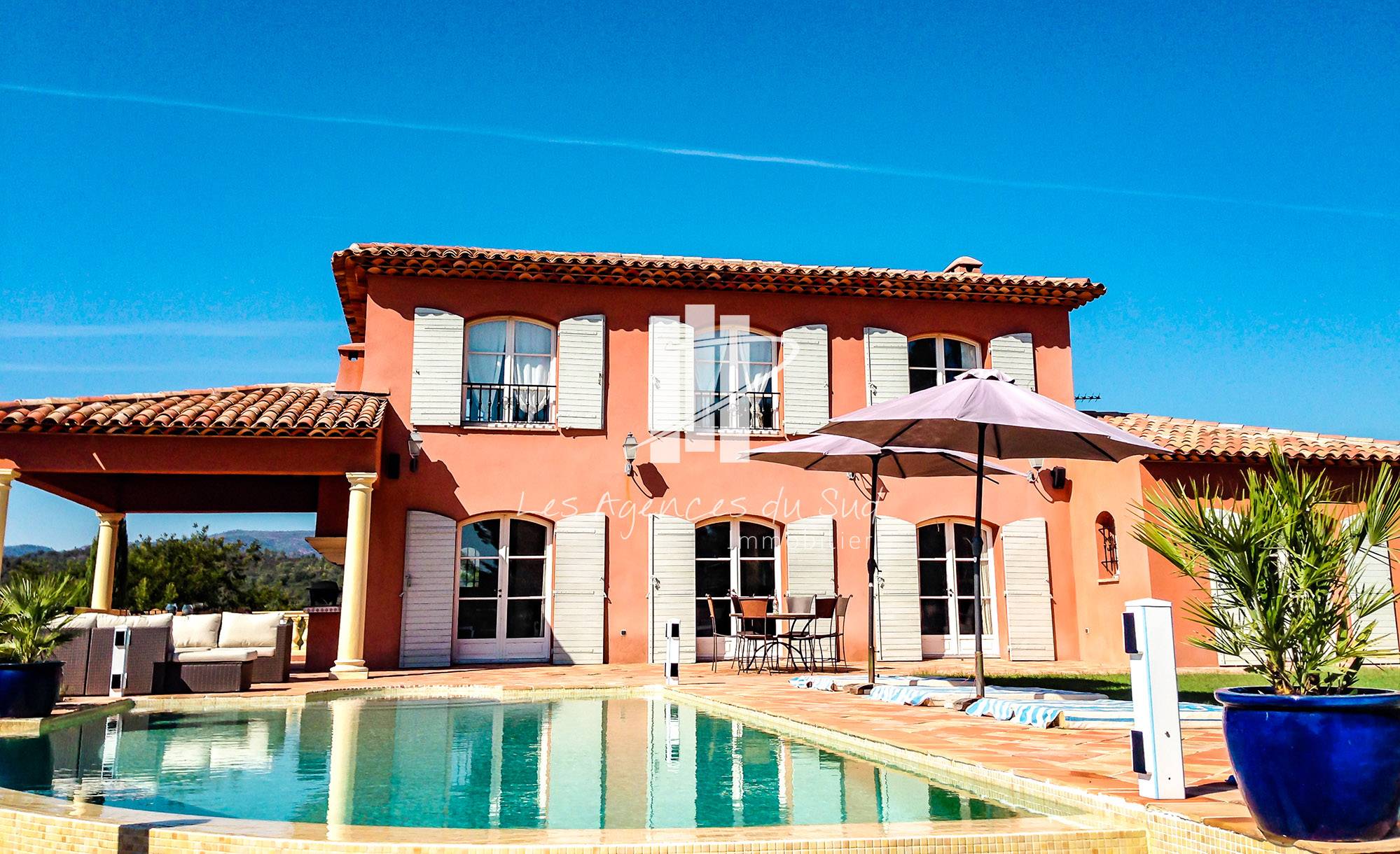 VILLA DE PRESTIGE LUXE A VENDRE A ST RAPHAEL