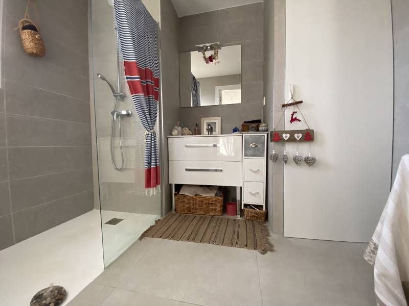 A VENDRE 3 PIÈCES 69.64 M² - DERNIER ETAGE RESIDENCE NEUVE VALESCURE-