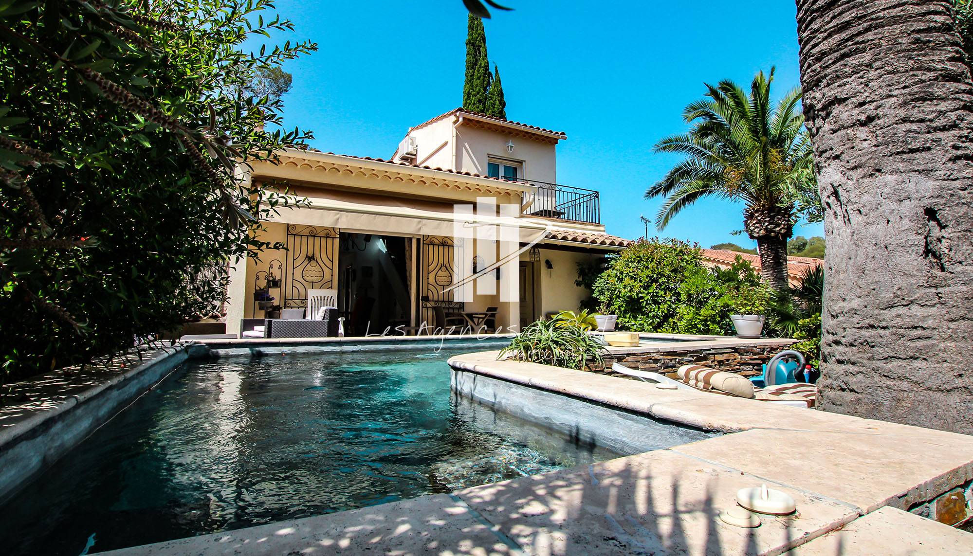 ACHETER MAISON 4 PIECES AVEC PISCINE A ST RAPHAEL