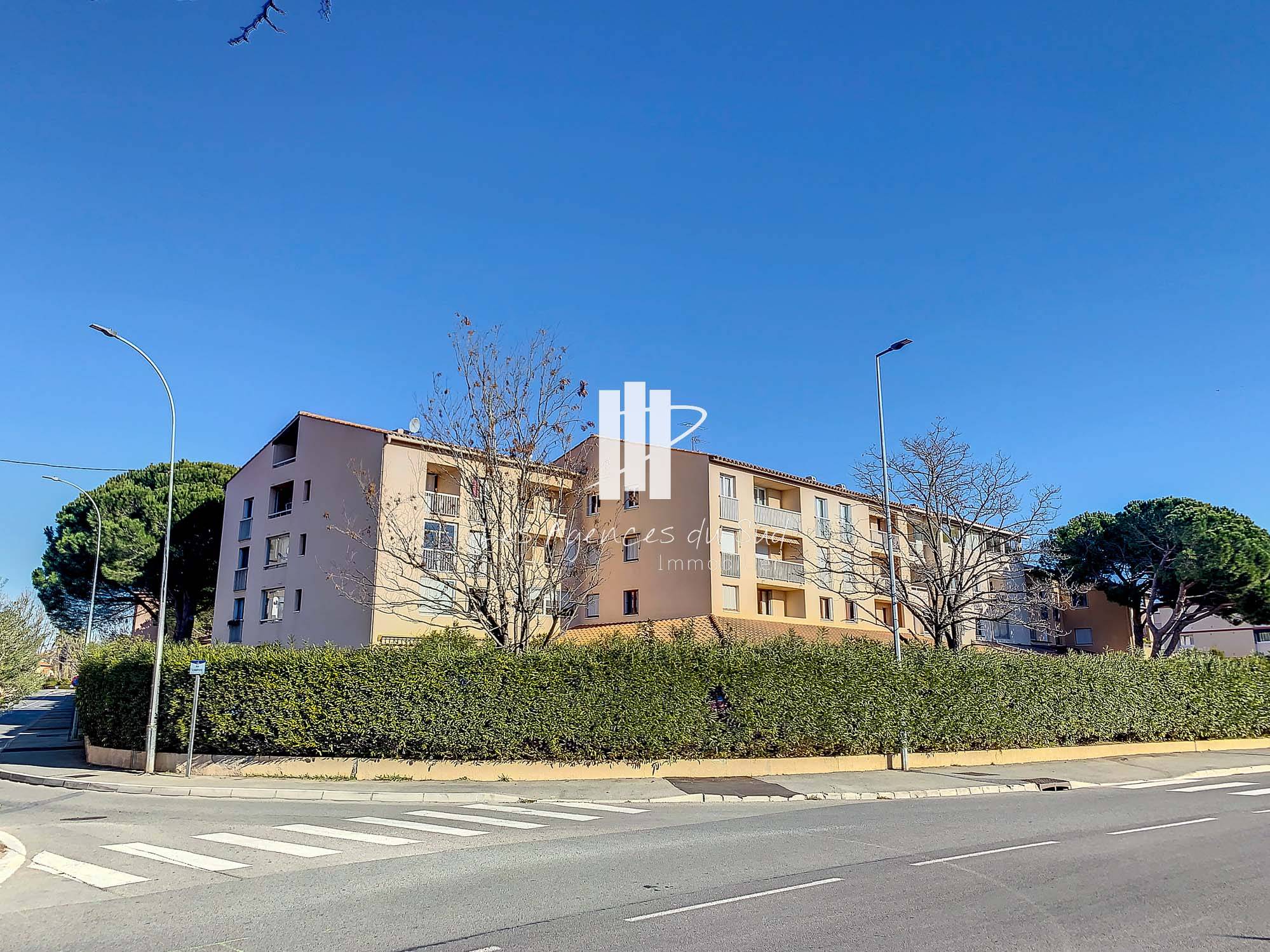 APPARTEMENT VALESCURE À VENDRE