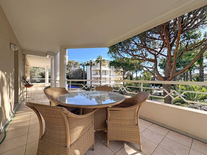 5 pièces 140 m² - Appartement type 5 Pièces - Cœur de Boulouris - Résidence Prestigieuse -