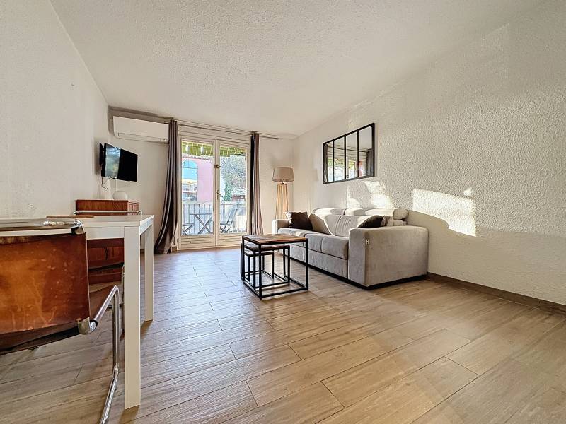 MER 50M BOULOURIS APPARTEMENT T1