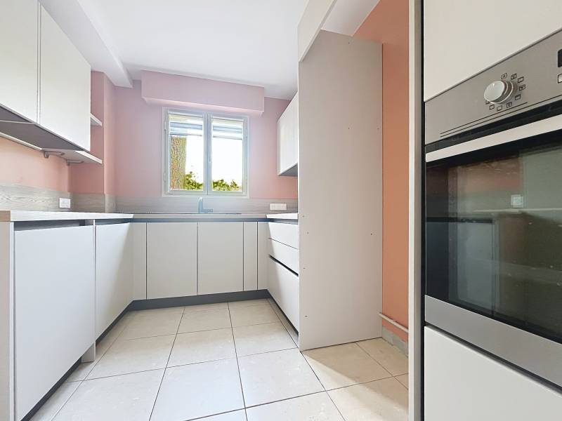 3 pièces 76 m² bel appartement 3 pièces au calme vue sur golf