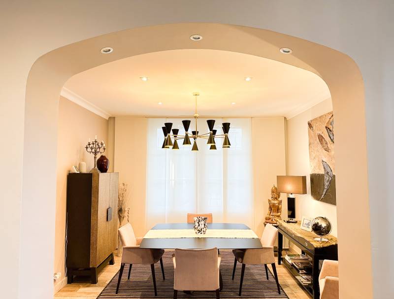 7 pièces 244 m² 342 m² Maison de Maitre en centre ville de Saint Raphael