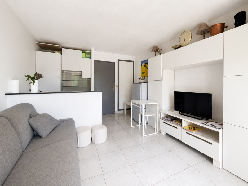 1 pièce 23 m² À deux pas de la plage - Studio avec jardinet dans résidence de standing avec piscine