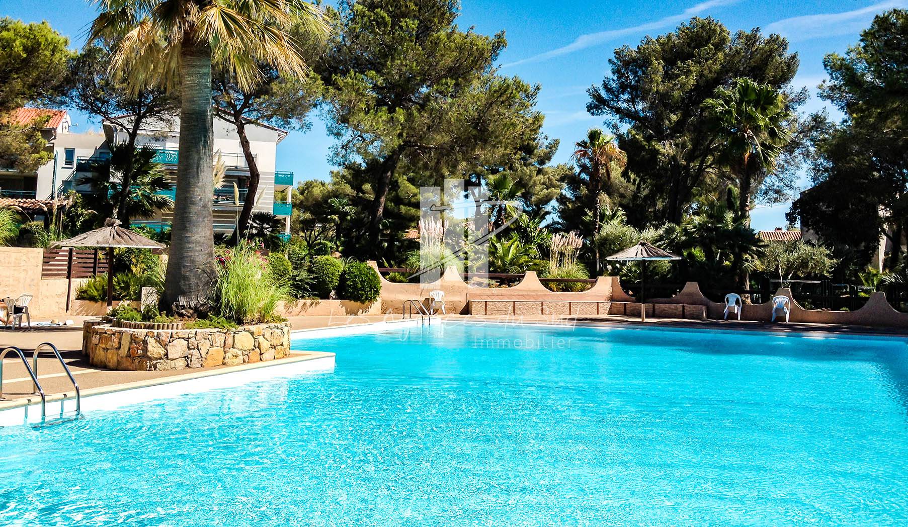 VENDU - APPARTEMENT 3 PIECES AVEC TERRASSE A VENDRE A BOULOURIS DANS UNE RESIDENCE AVEC PISCINE