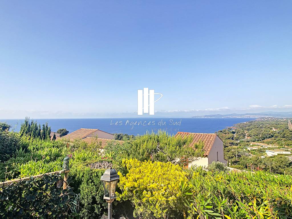 A VENDRE 3 PIÈCES 36 M² BOULOURIS - VUE MER PANORAMIQUE